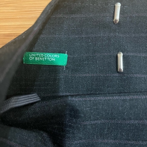 Benetton wide waist skirt midi carrier see measurements for size gray pinstripes - Picture 7 of 8